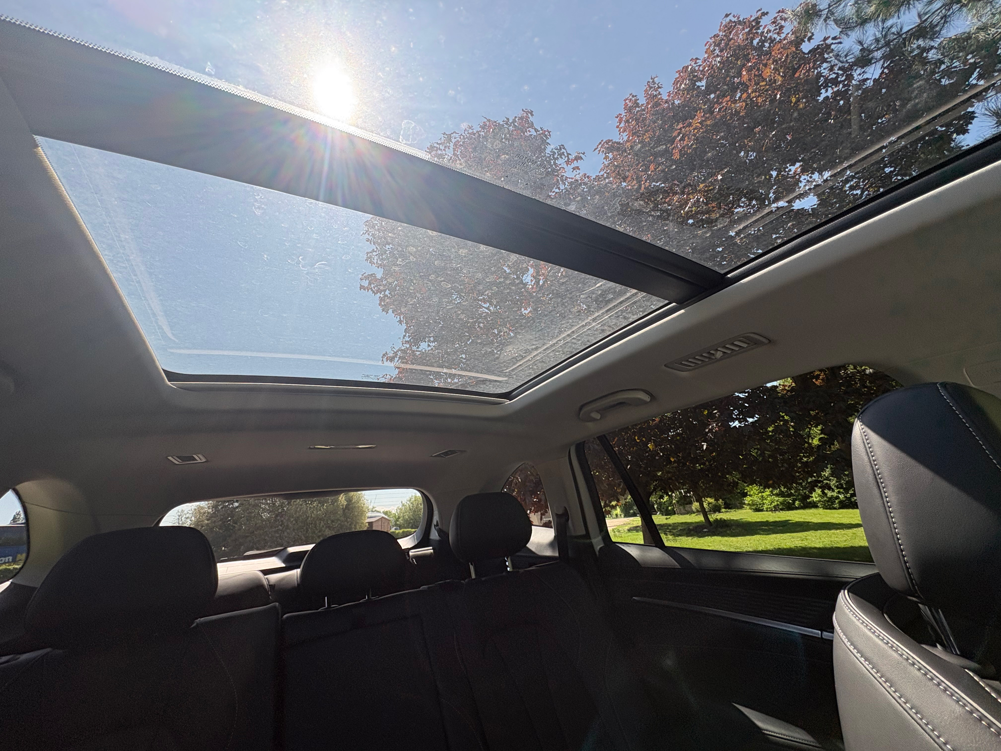 Sunroof car.jpg